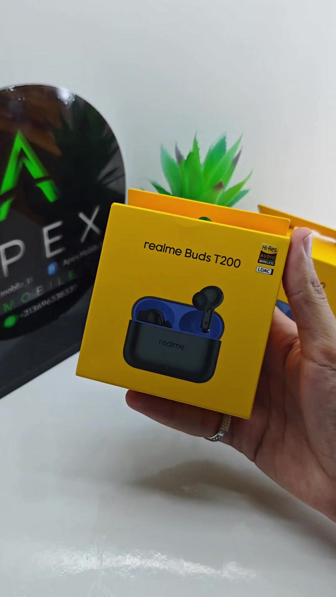 @Apex Mobile 18