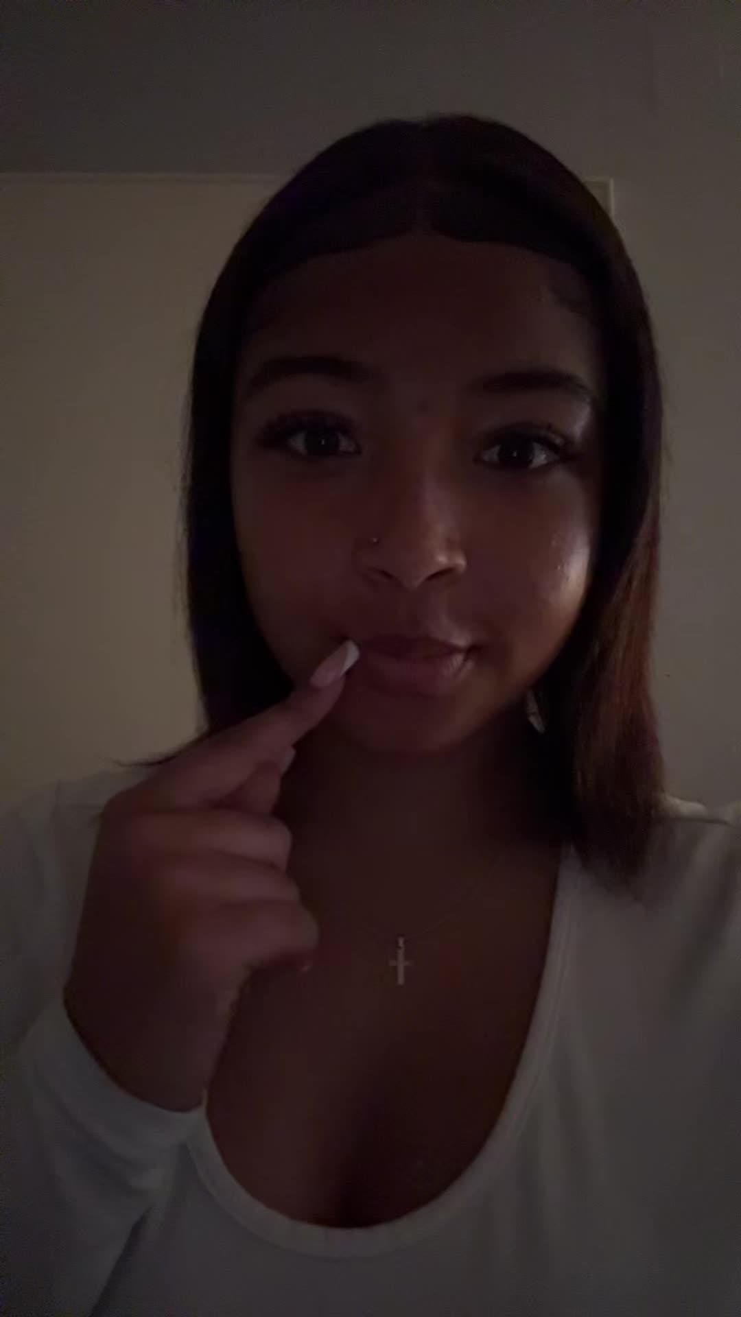 @Emiii