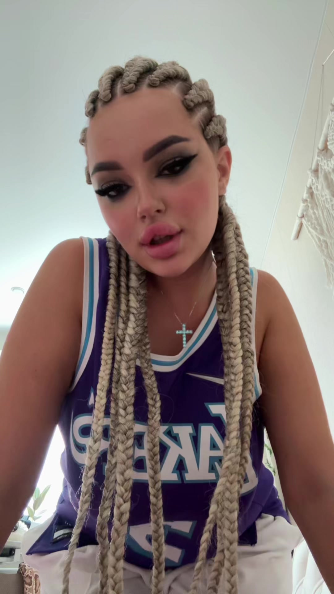 @Анастейша👄