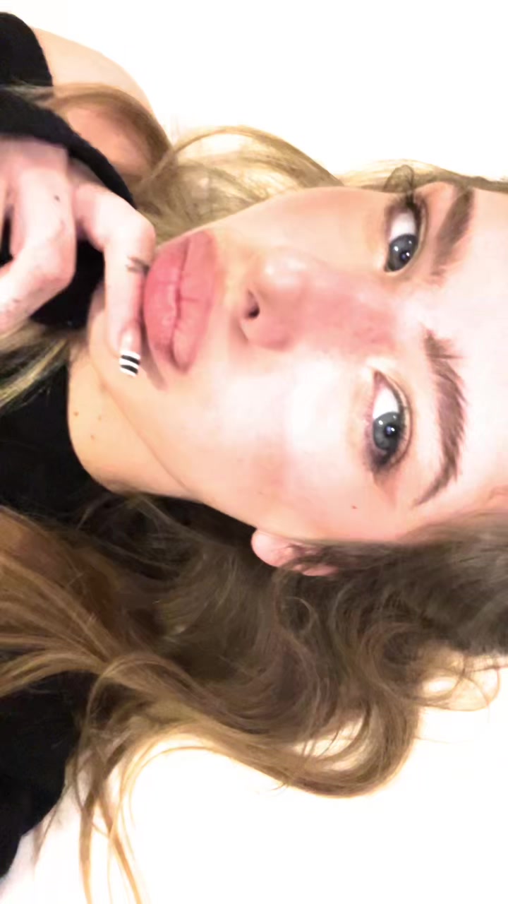@Ana