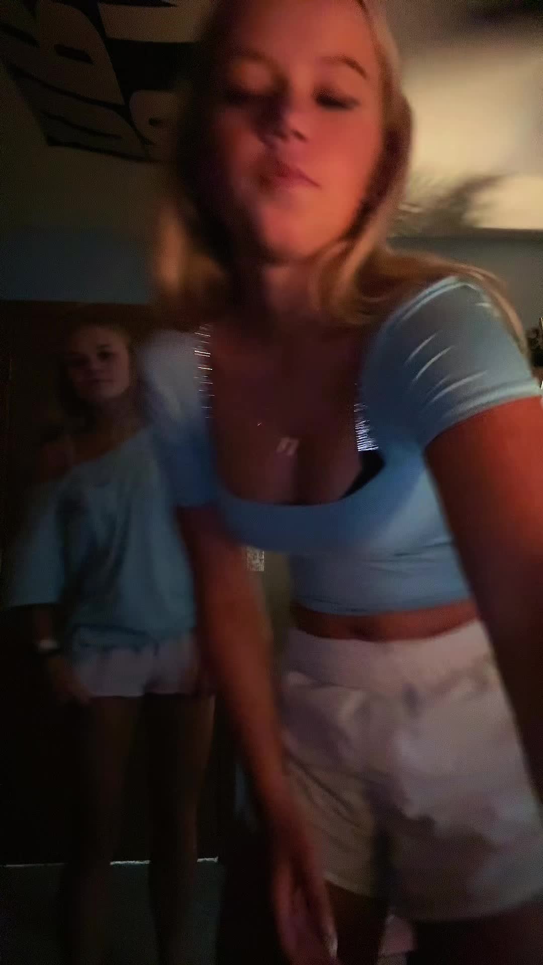 @Itzz_addyy!! 💋💫