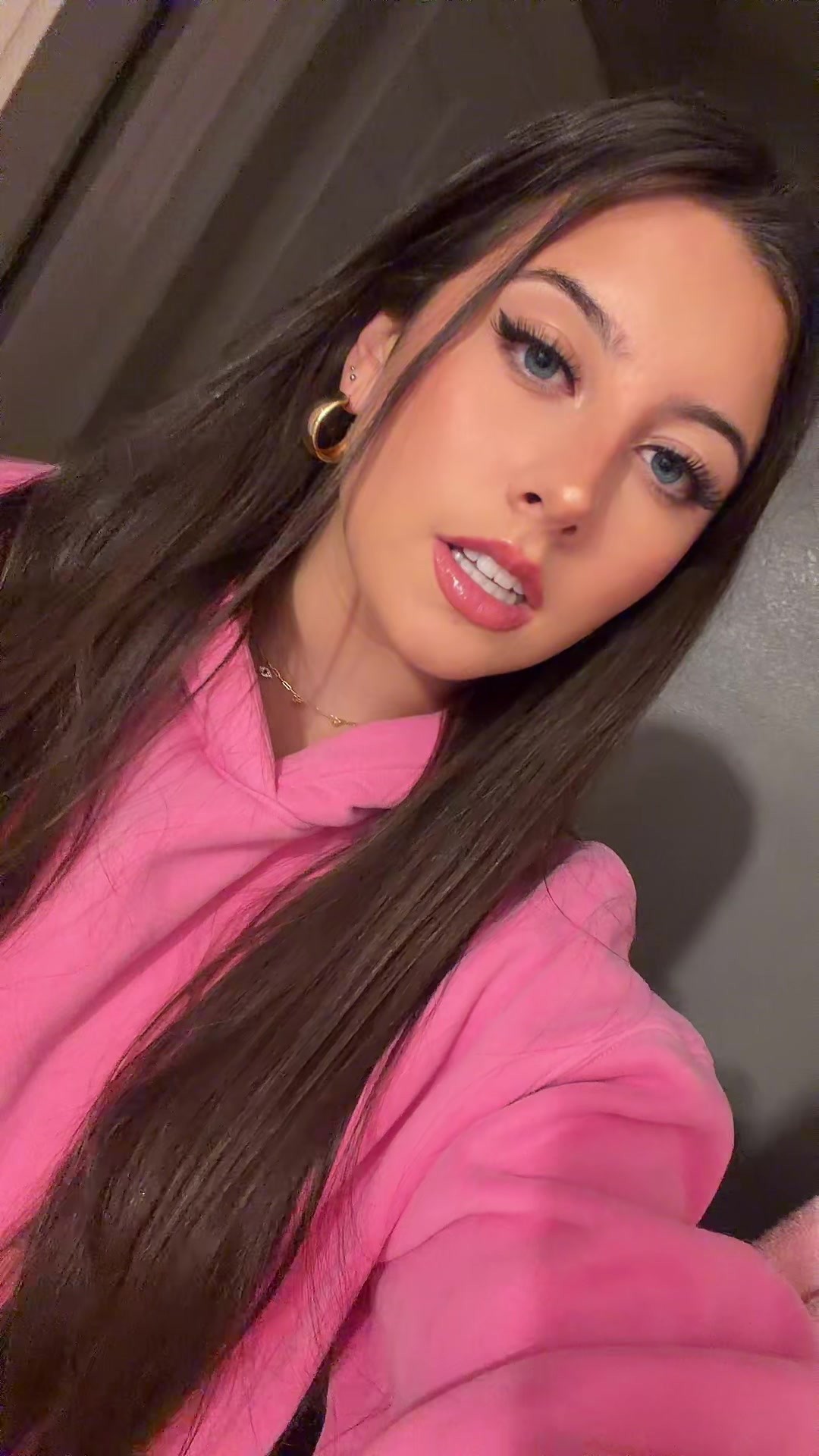 @arielloveskittens