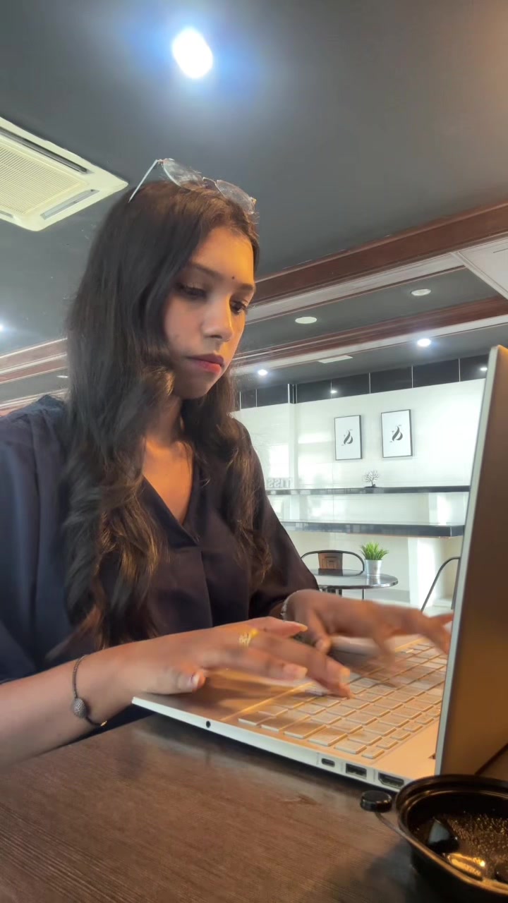 @Yogahshini