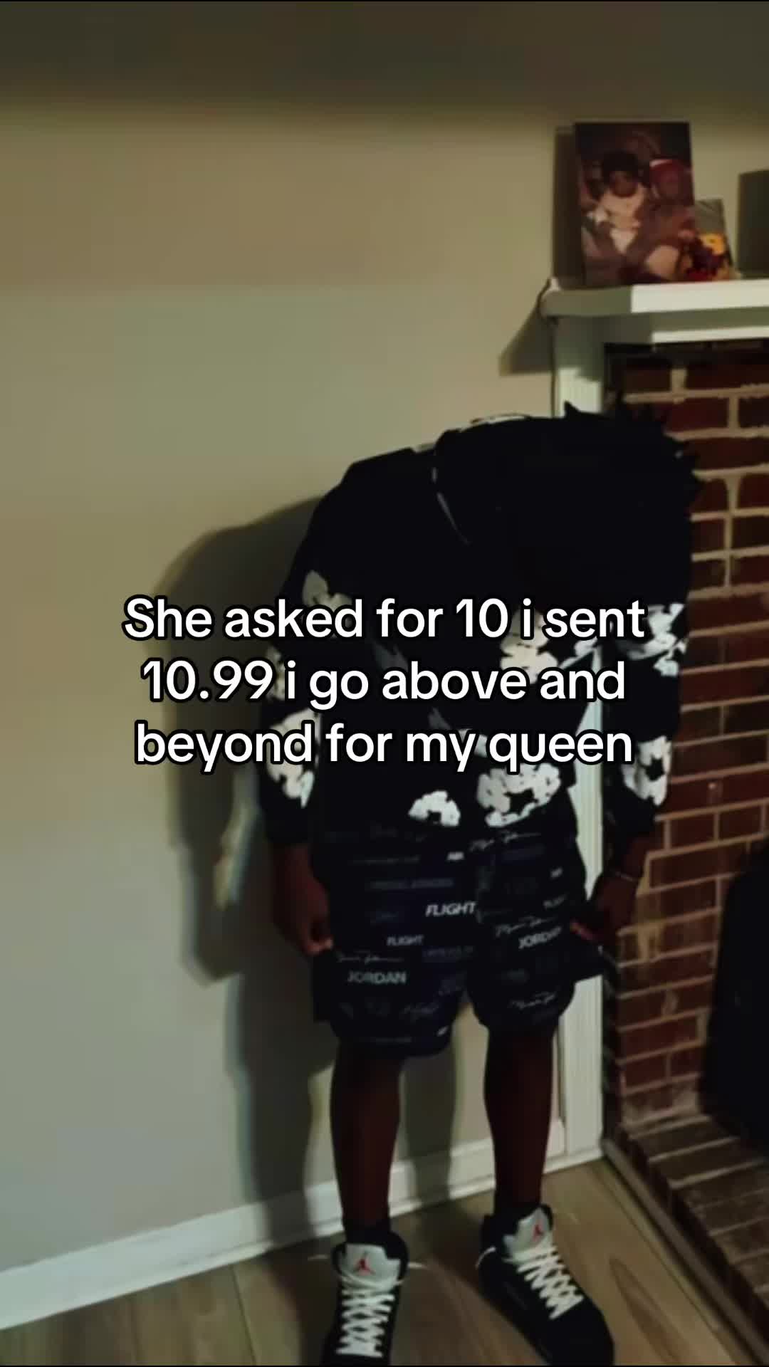 @⃟