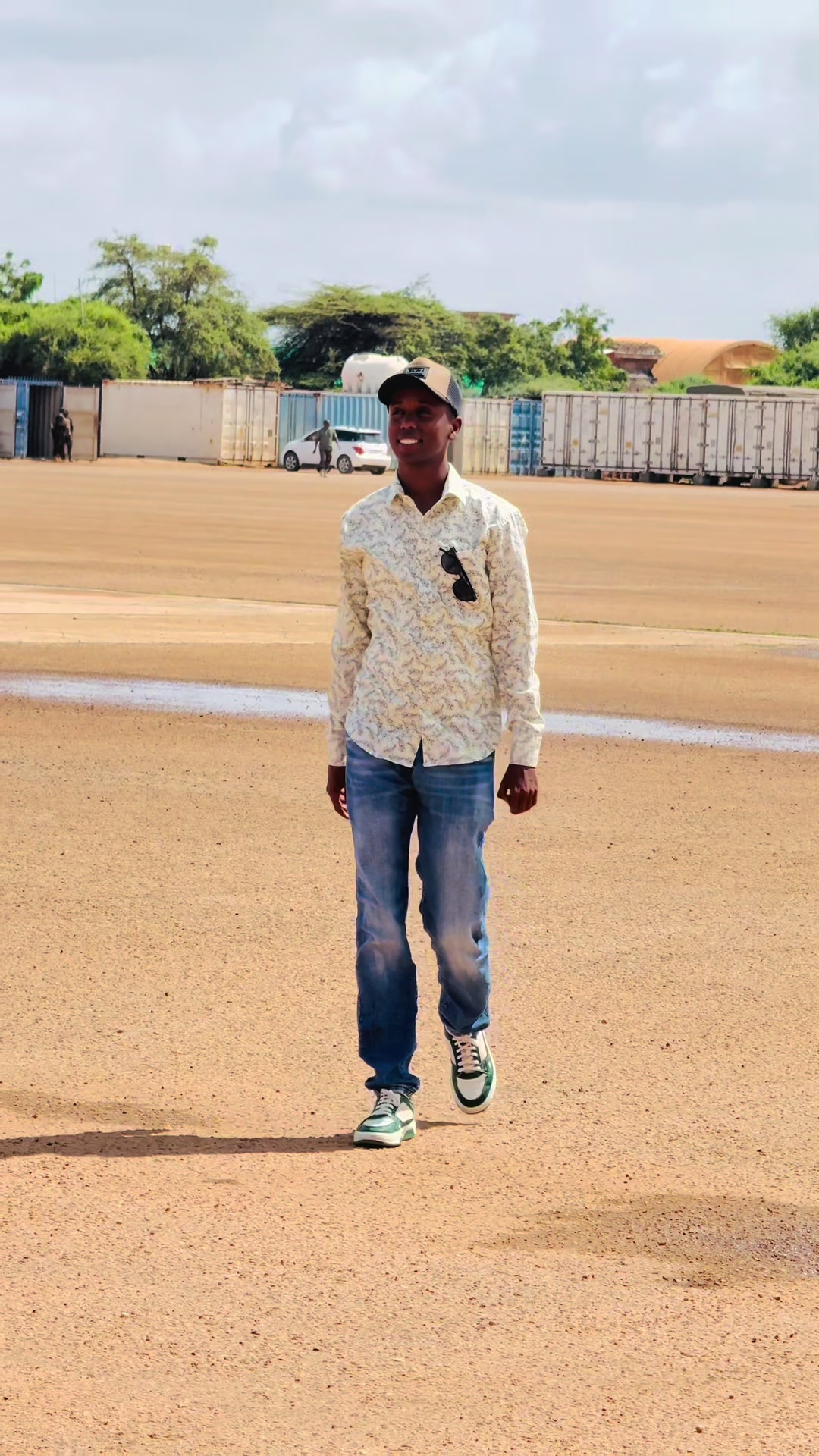 @Shutter Comedian