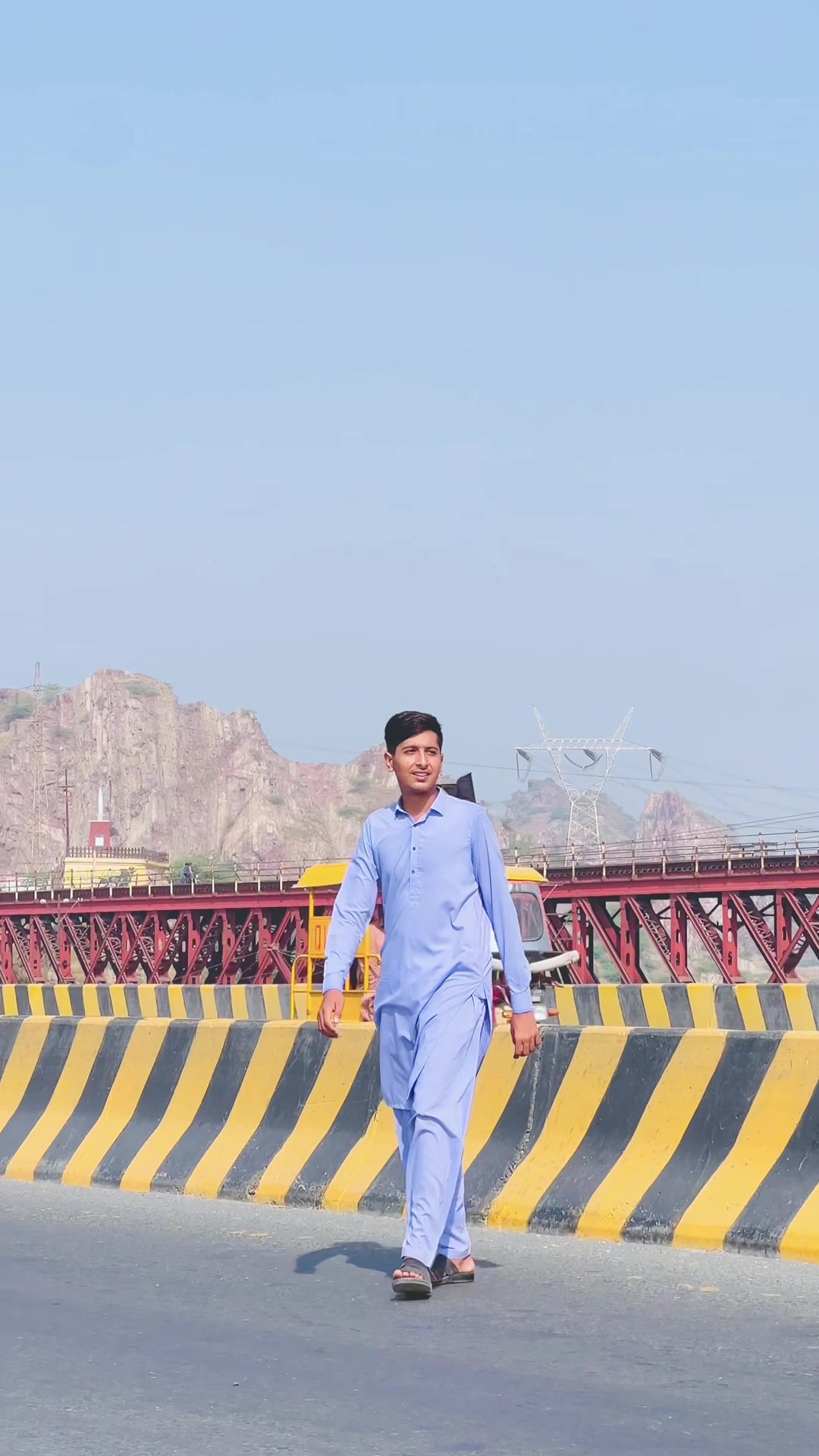 @Ali &𝑯𝒂𝒎𝒛𝒂 😶&zwj;🌫️