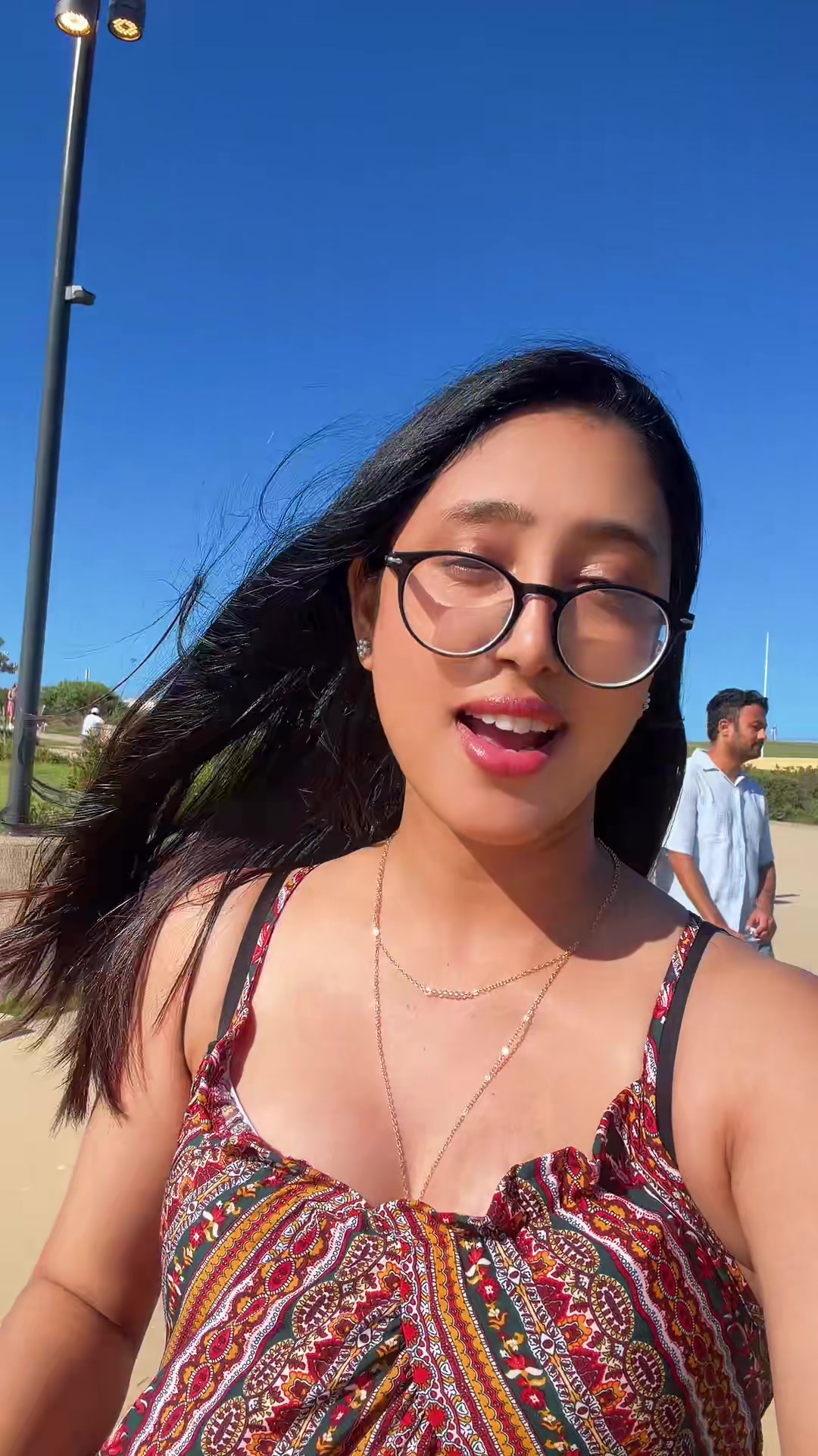 @Aneesa💫