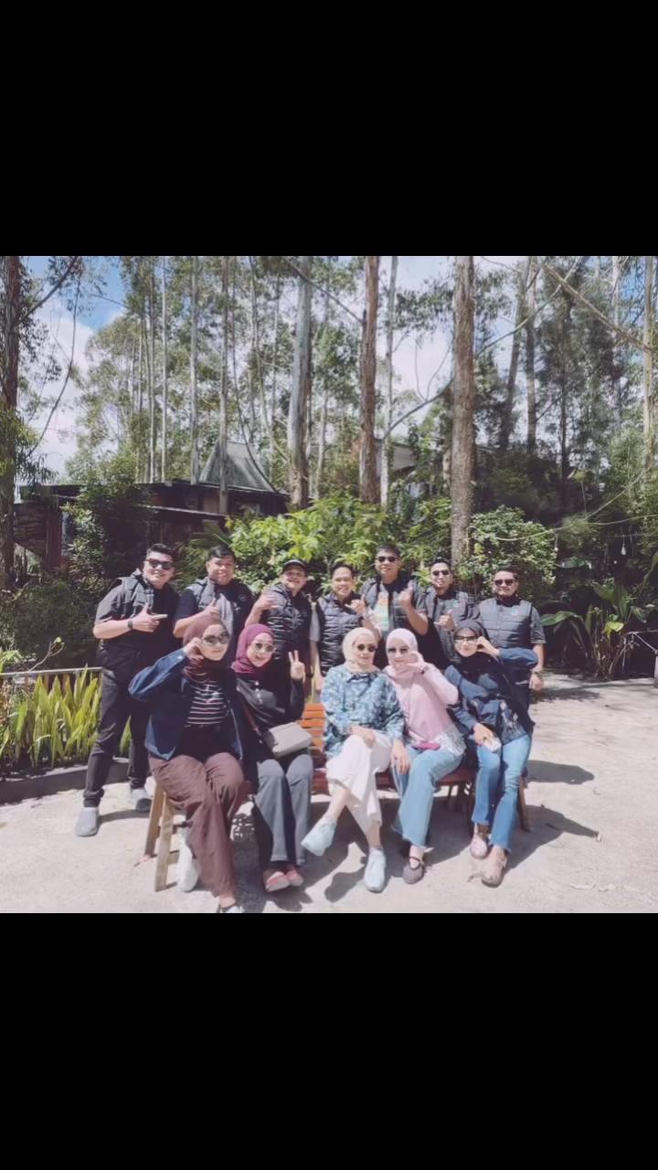 @Mona