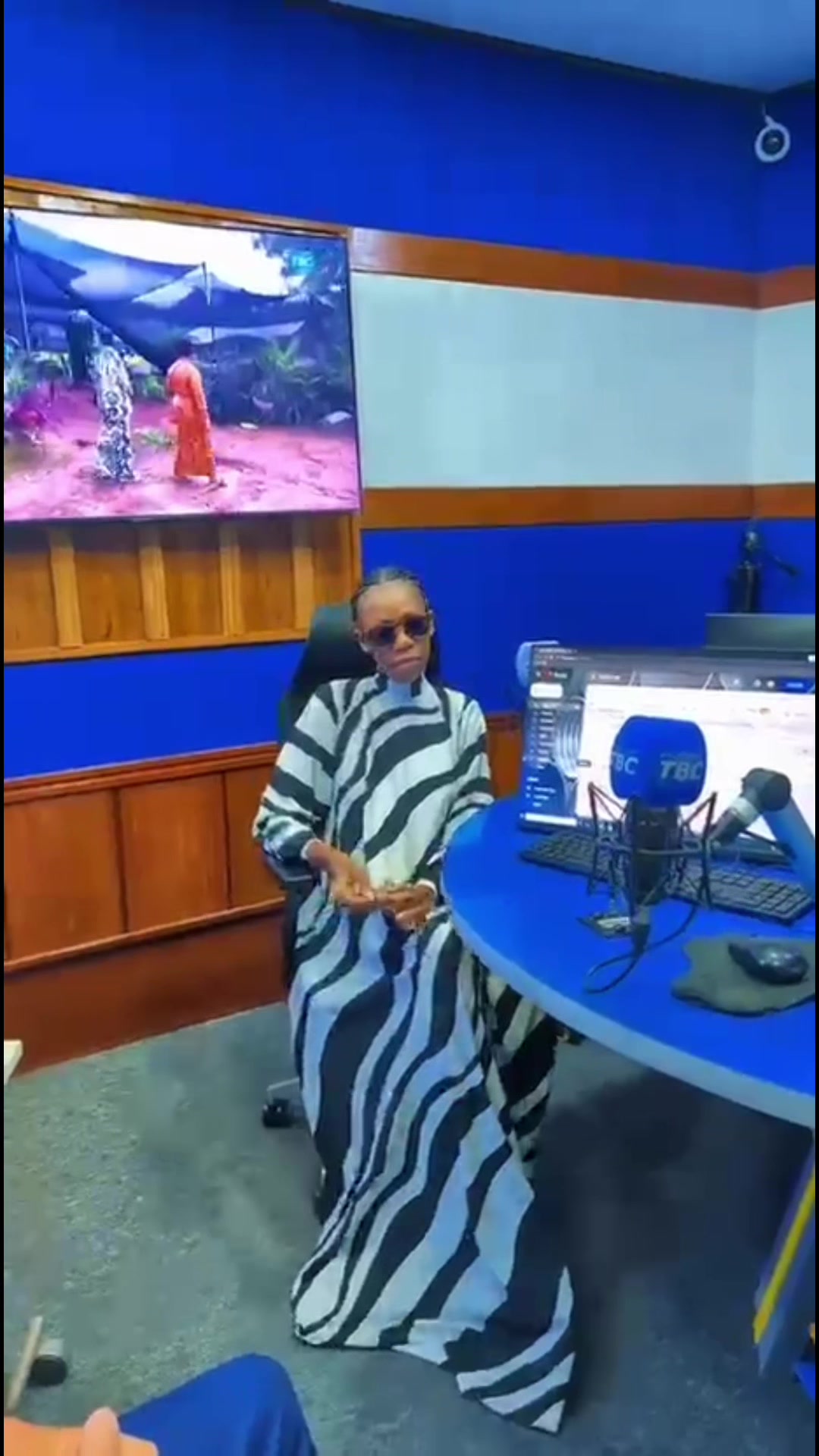 @Angela 🇹🇿 🇰🇪 🇹🇭