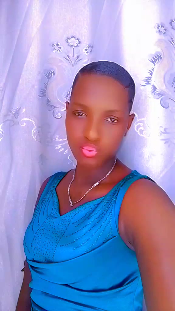 @shatrah last born 🇷🇼🇷🇼