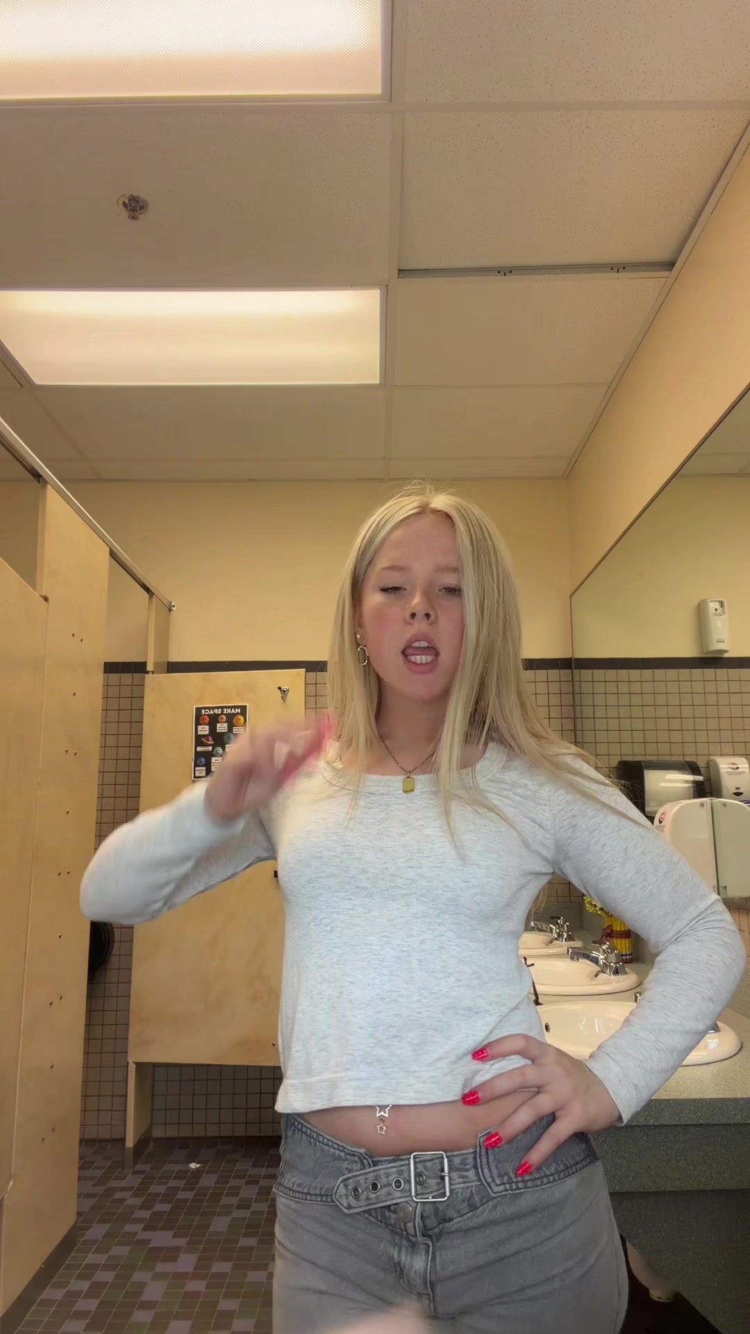 @haileyschwabbb