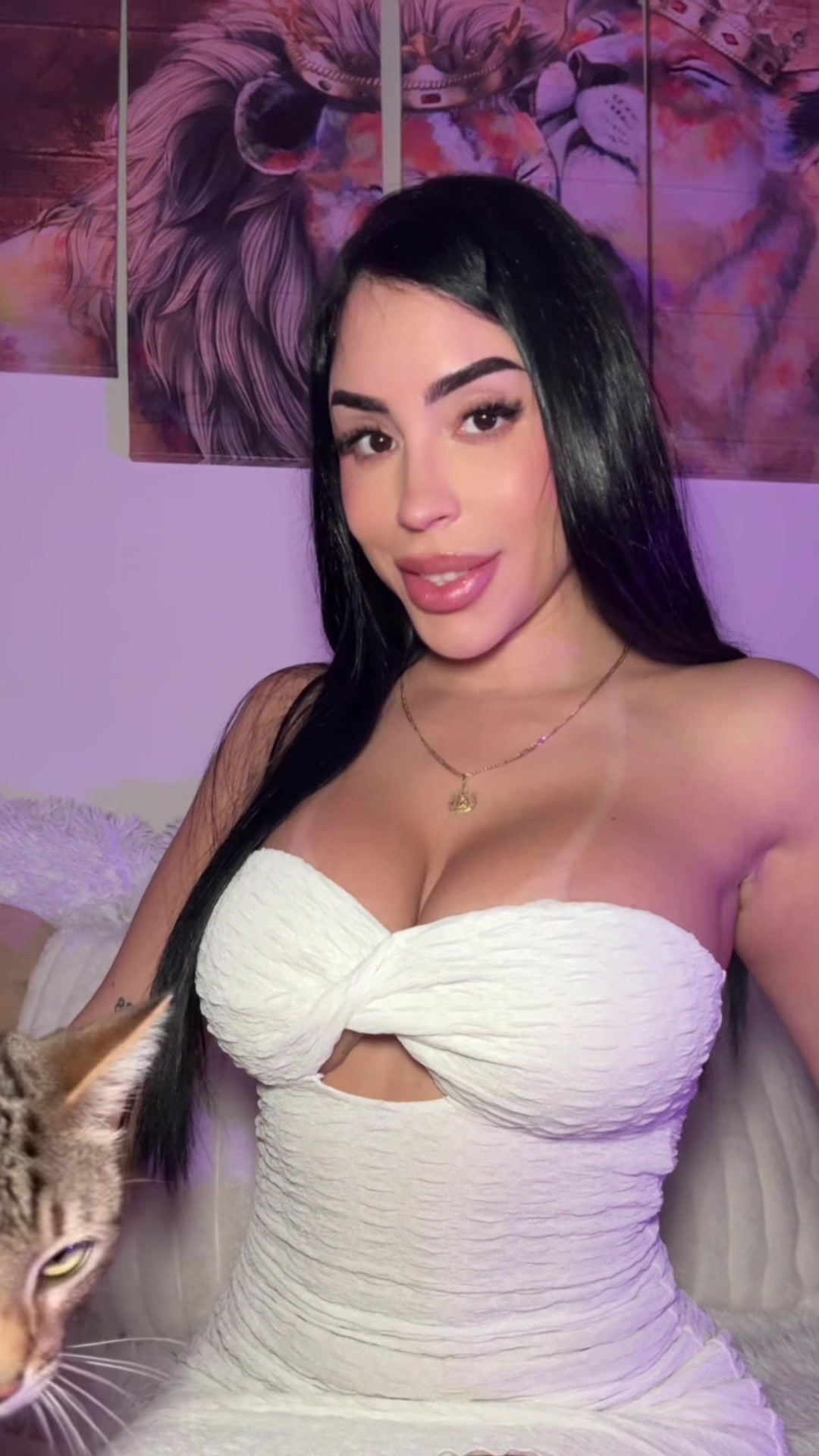 @Sabrina