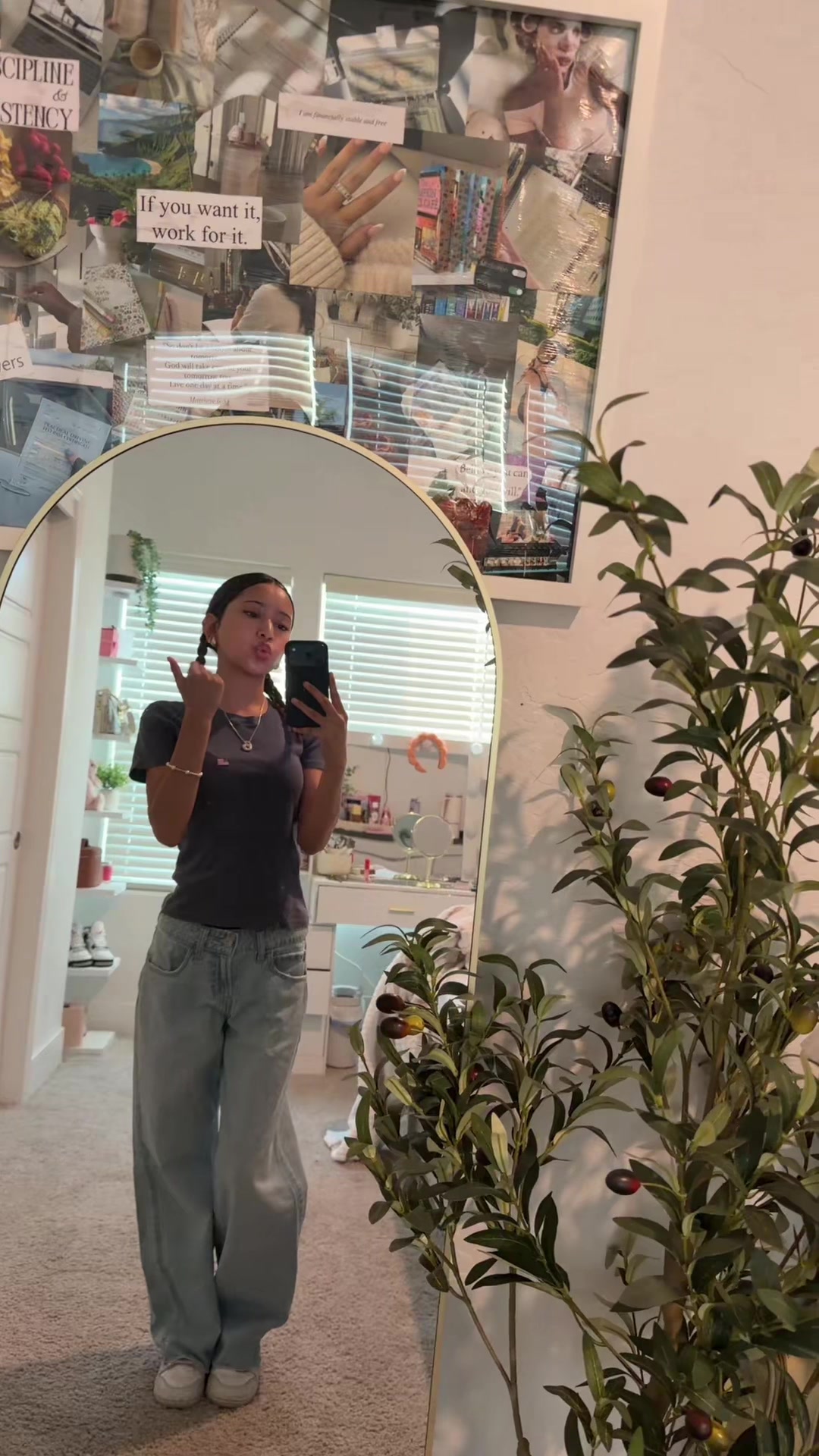 @bella ࣪౨ৎ