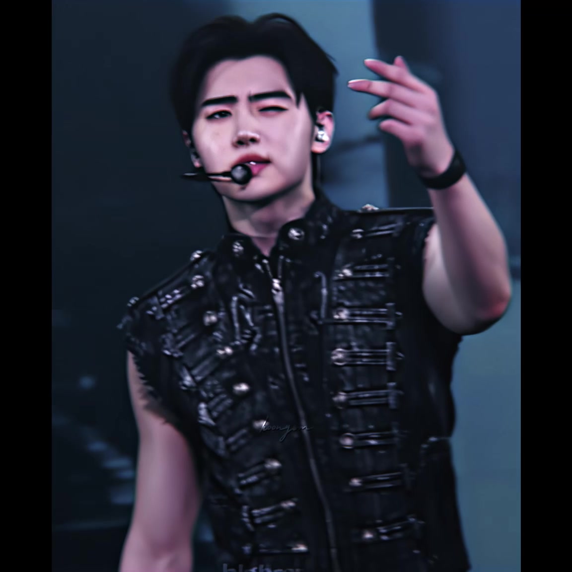 @๐๐๐๐๐ โพ