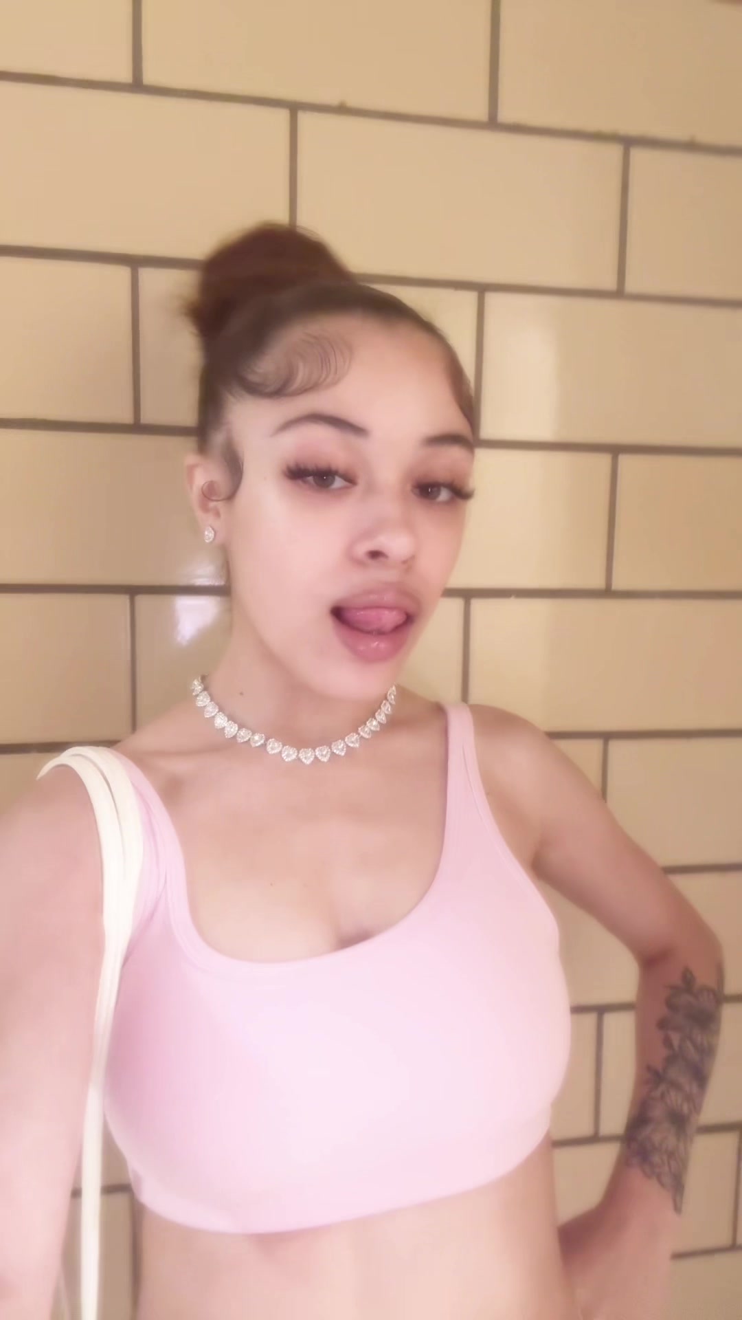 @🎀