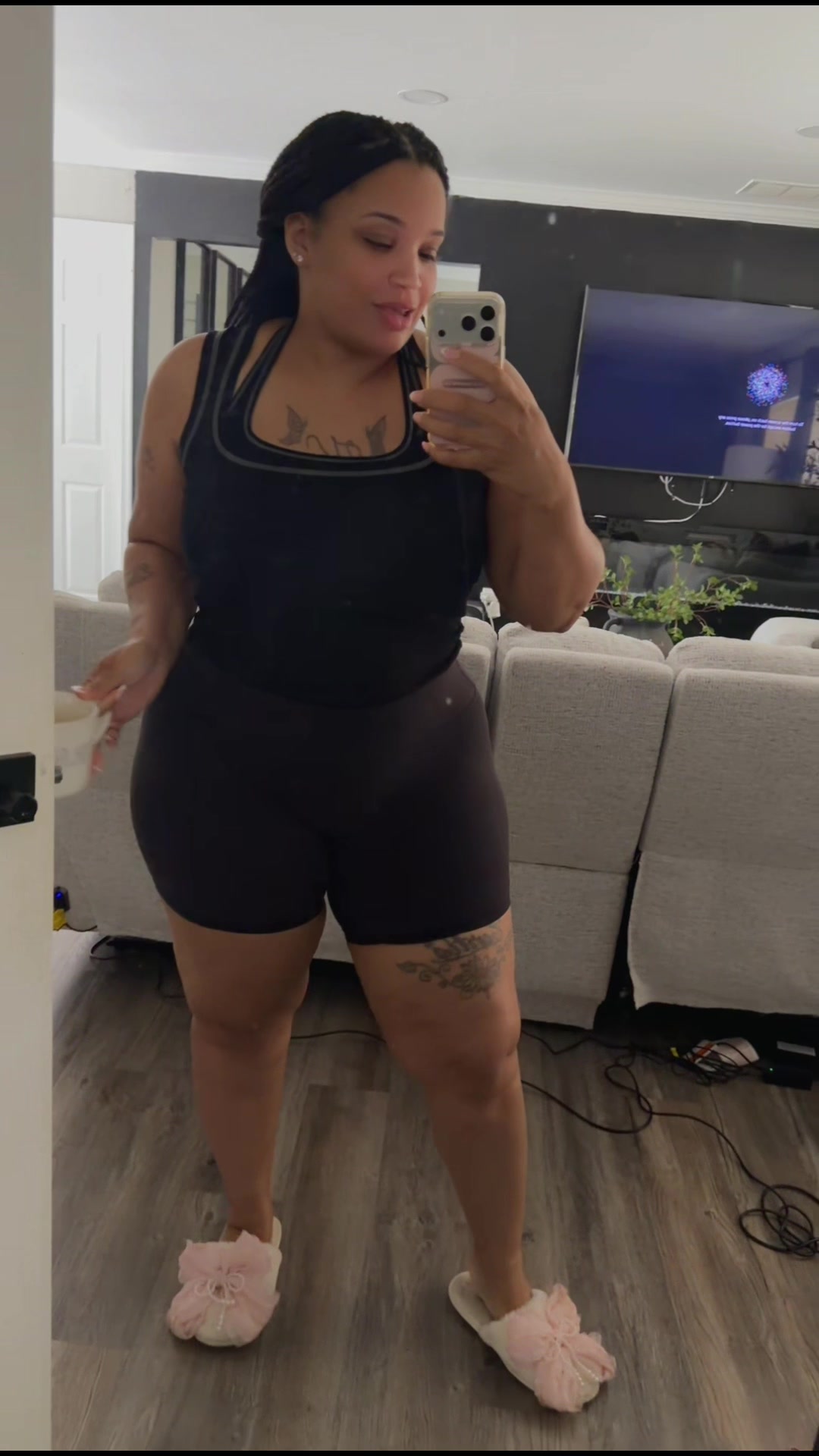 @Keeping__upwith_Dee