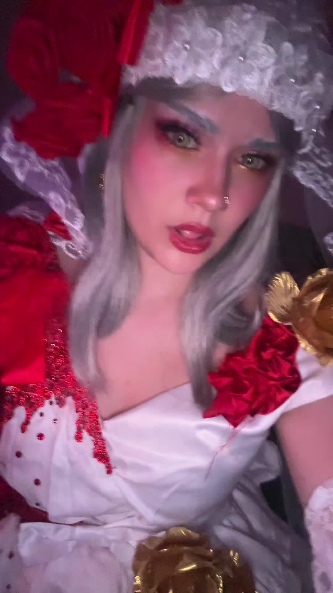 @Beeisbonkers