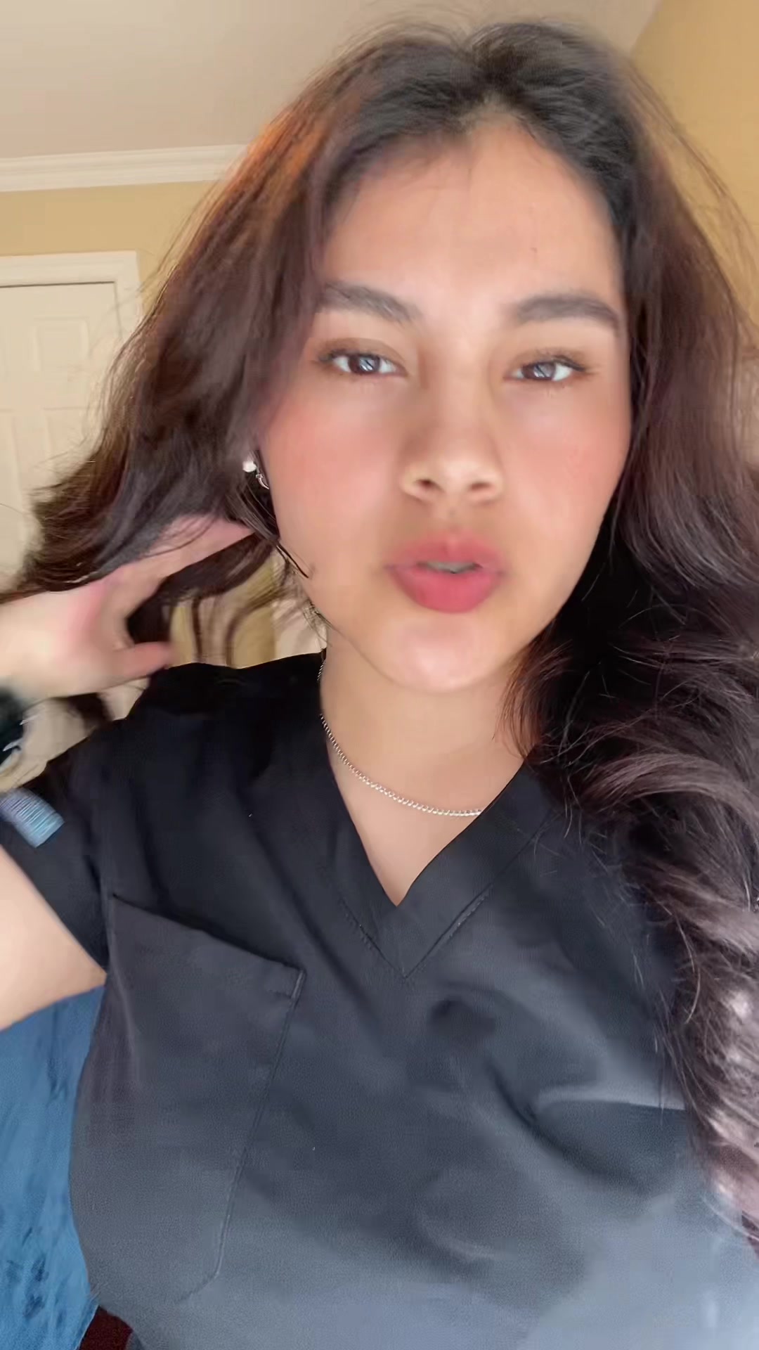 @Ojitos 🤎