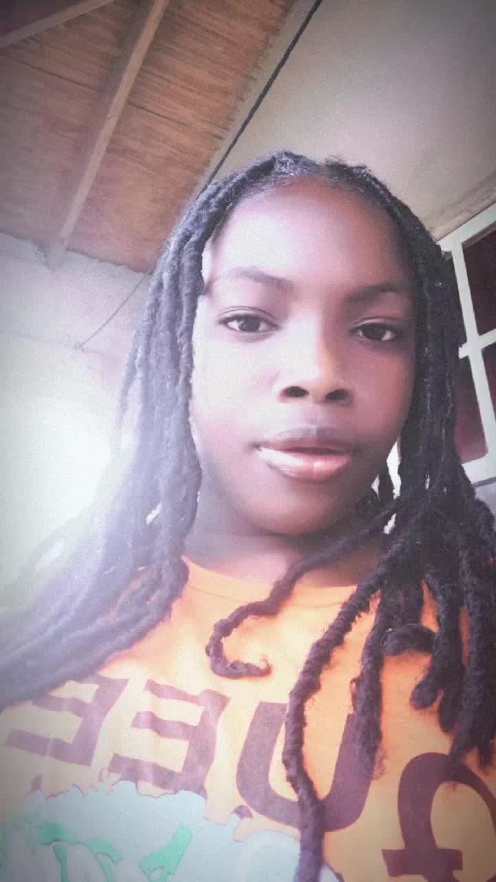 @thatgirl🥰
