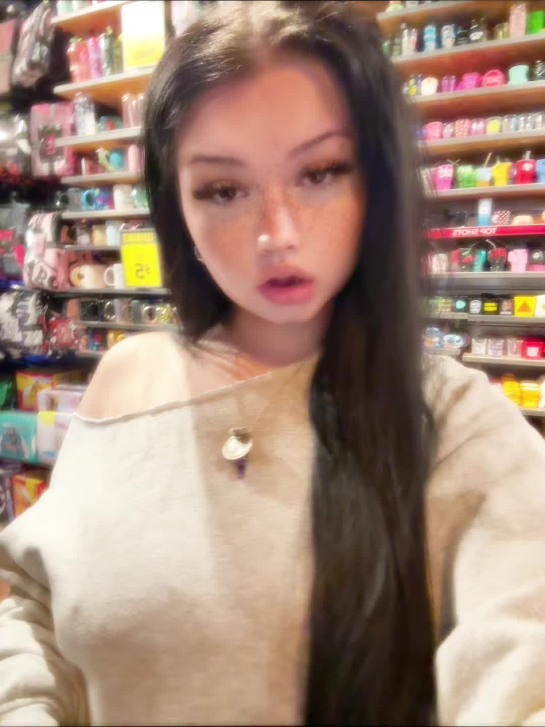 @𝐴𝑠𝑖𝑎🖤