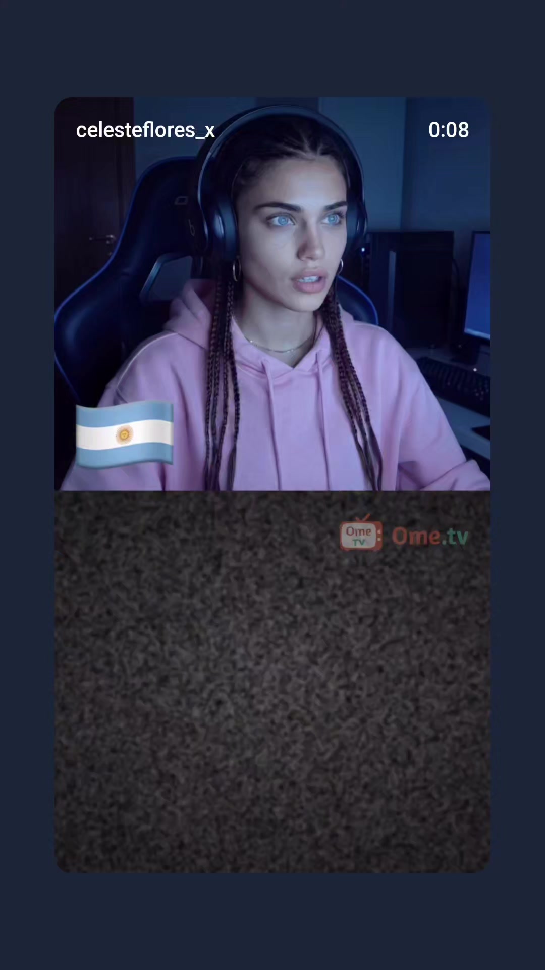 @LaPenguin