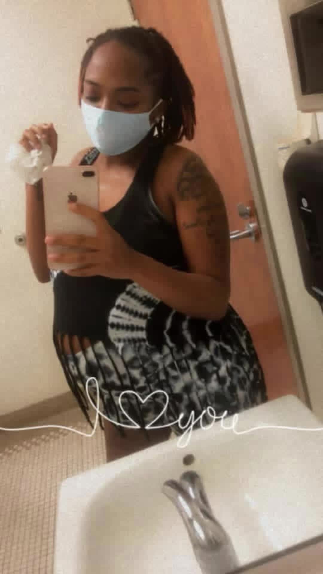 @Esha.Eshh_