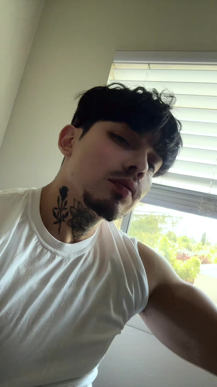 @Gun