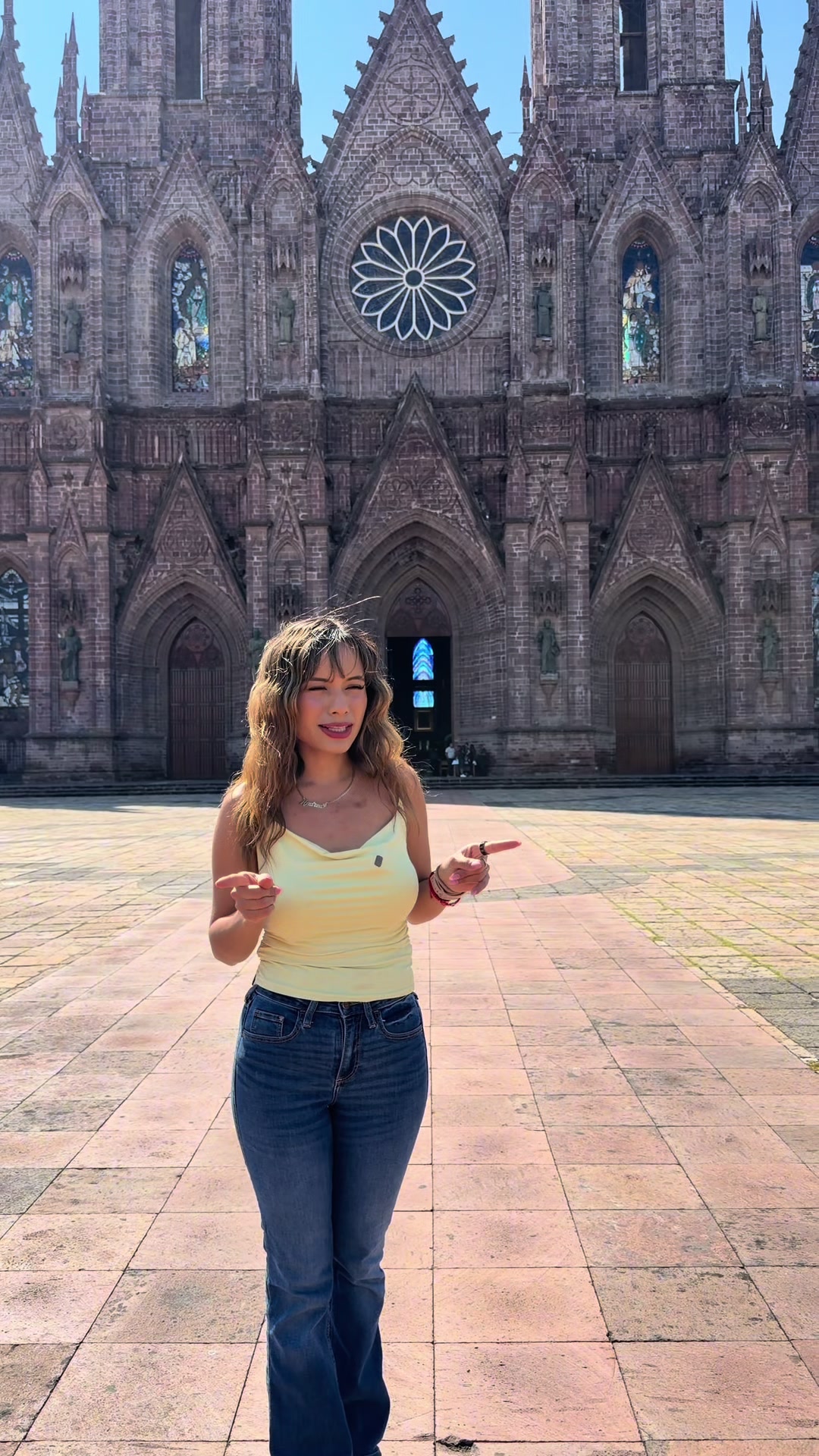 @SoyAndreabaca