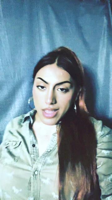 @️