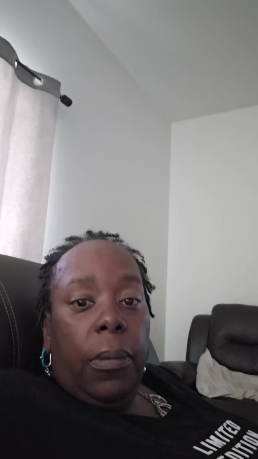 @toniaDaniels5052