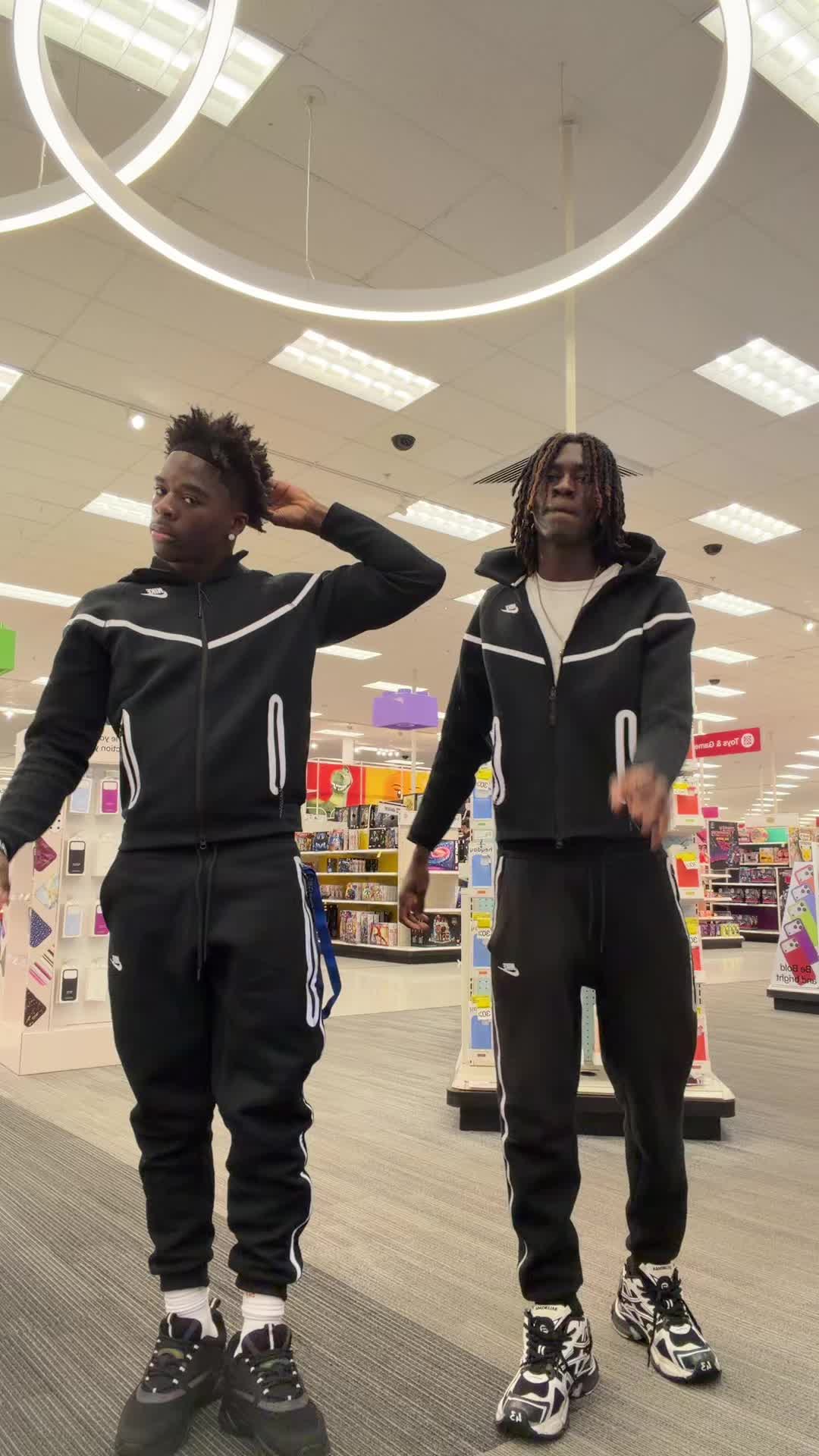 @yn