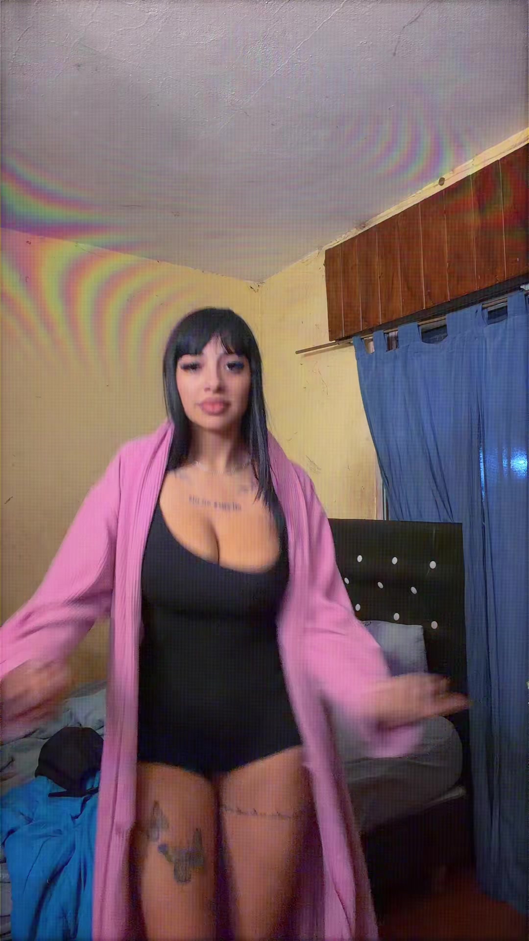 @Anaahii1
