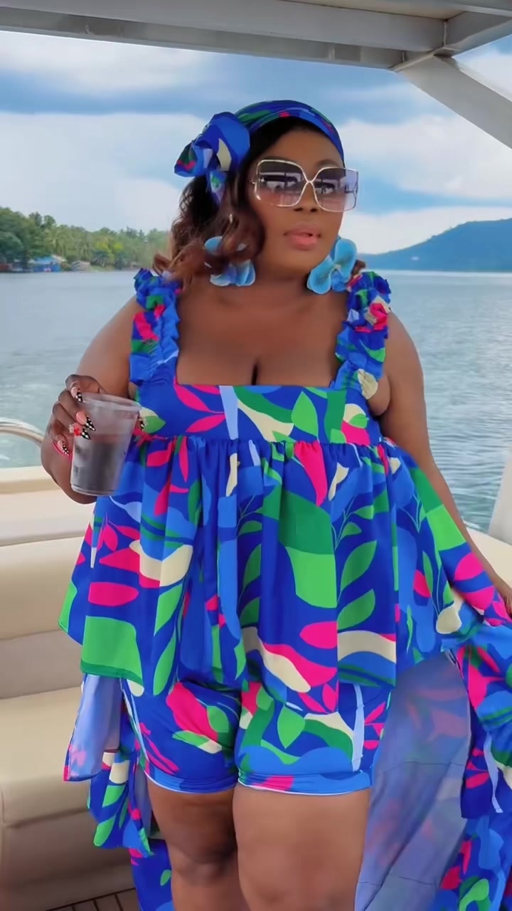 @Lyk_A_Royal