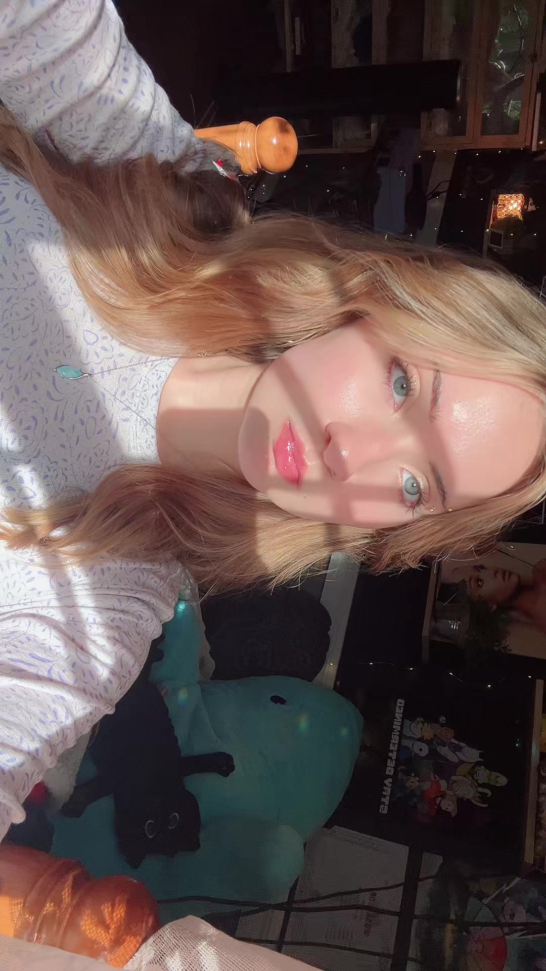 @Violet