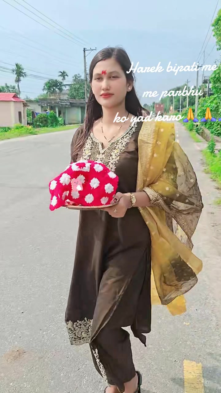 @Chandani ❤️