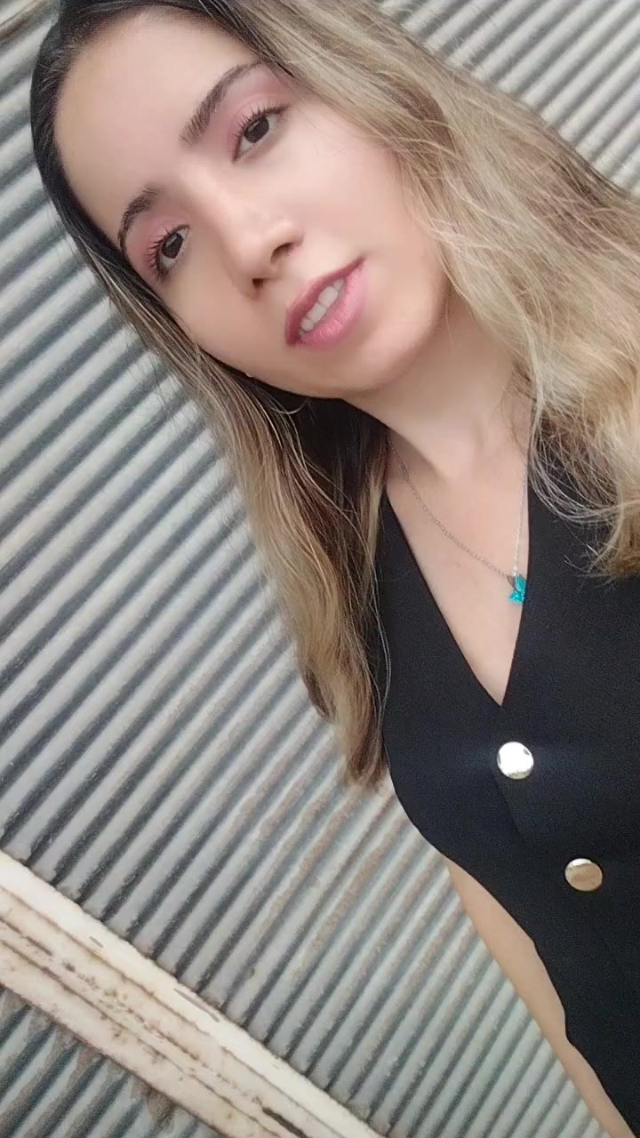 @Esra
