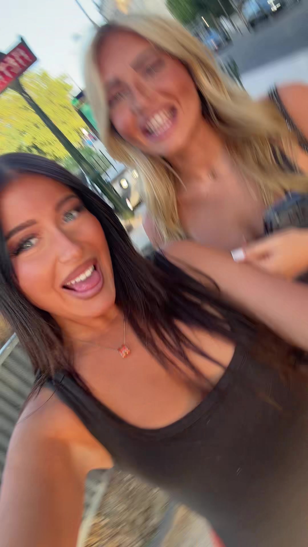 @anjoux