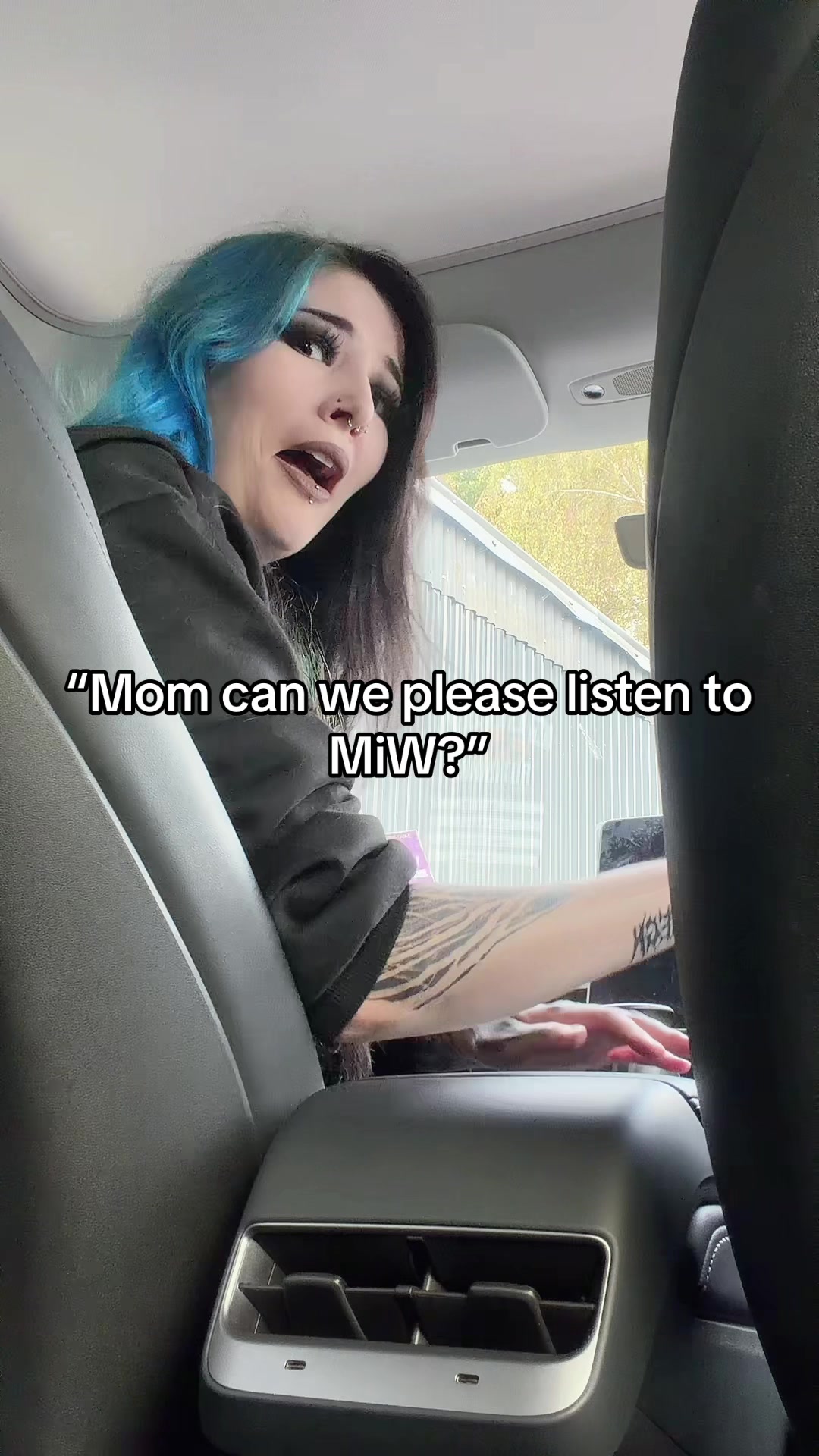 @Susi