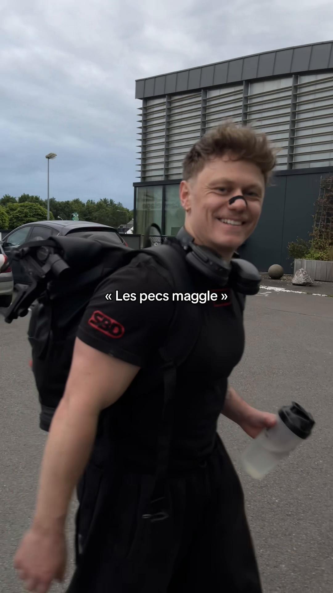 @Willy 𒉭