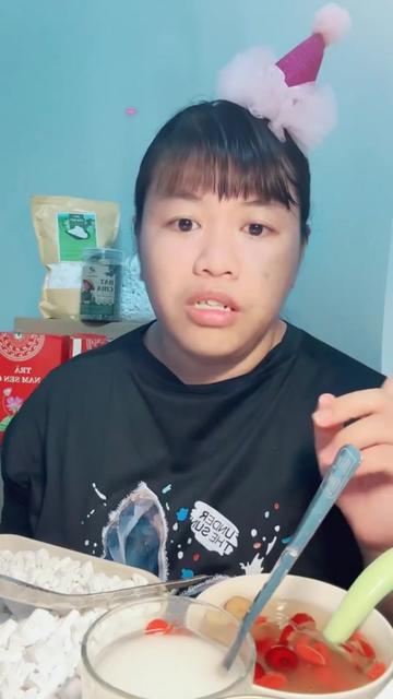 @Uyên min