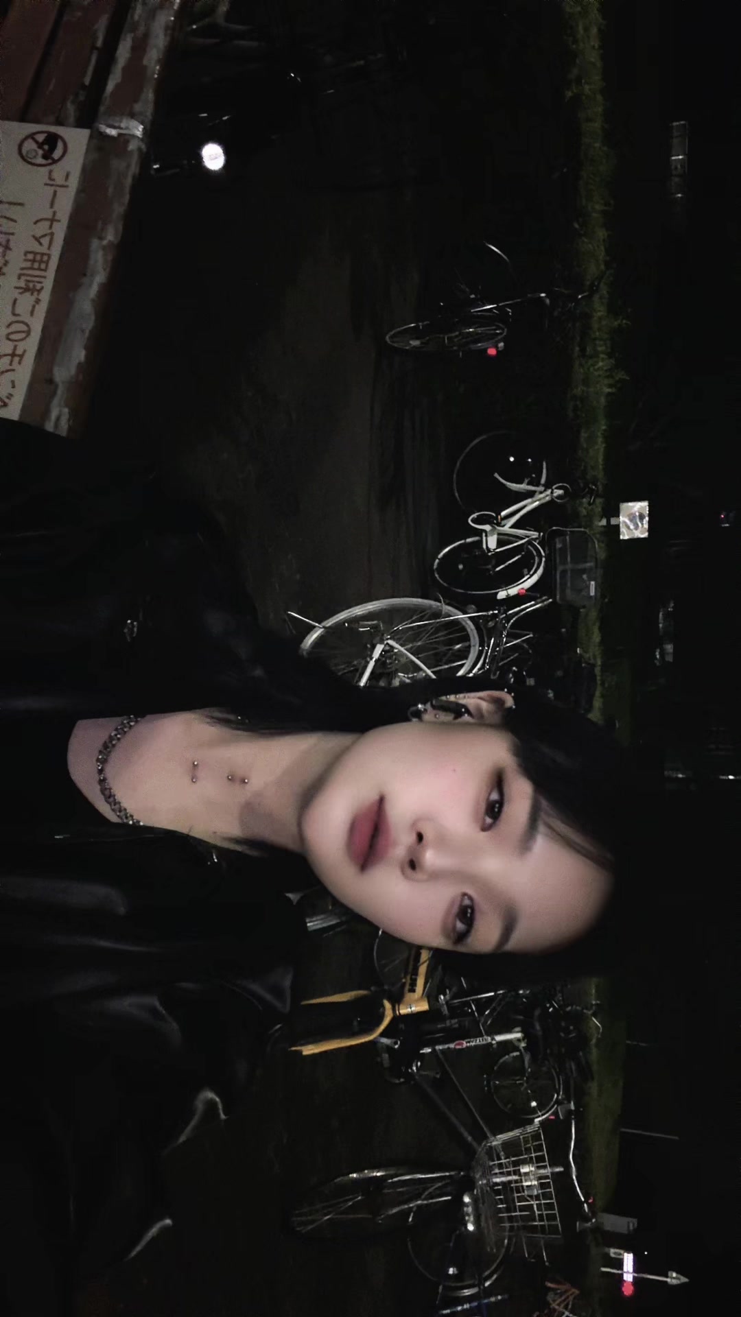@クロ