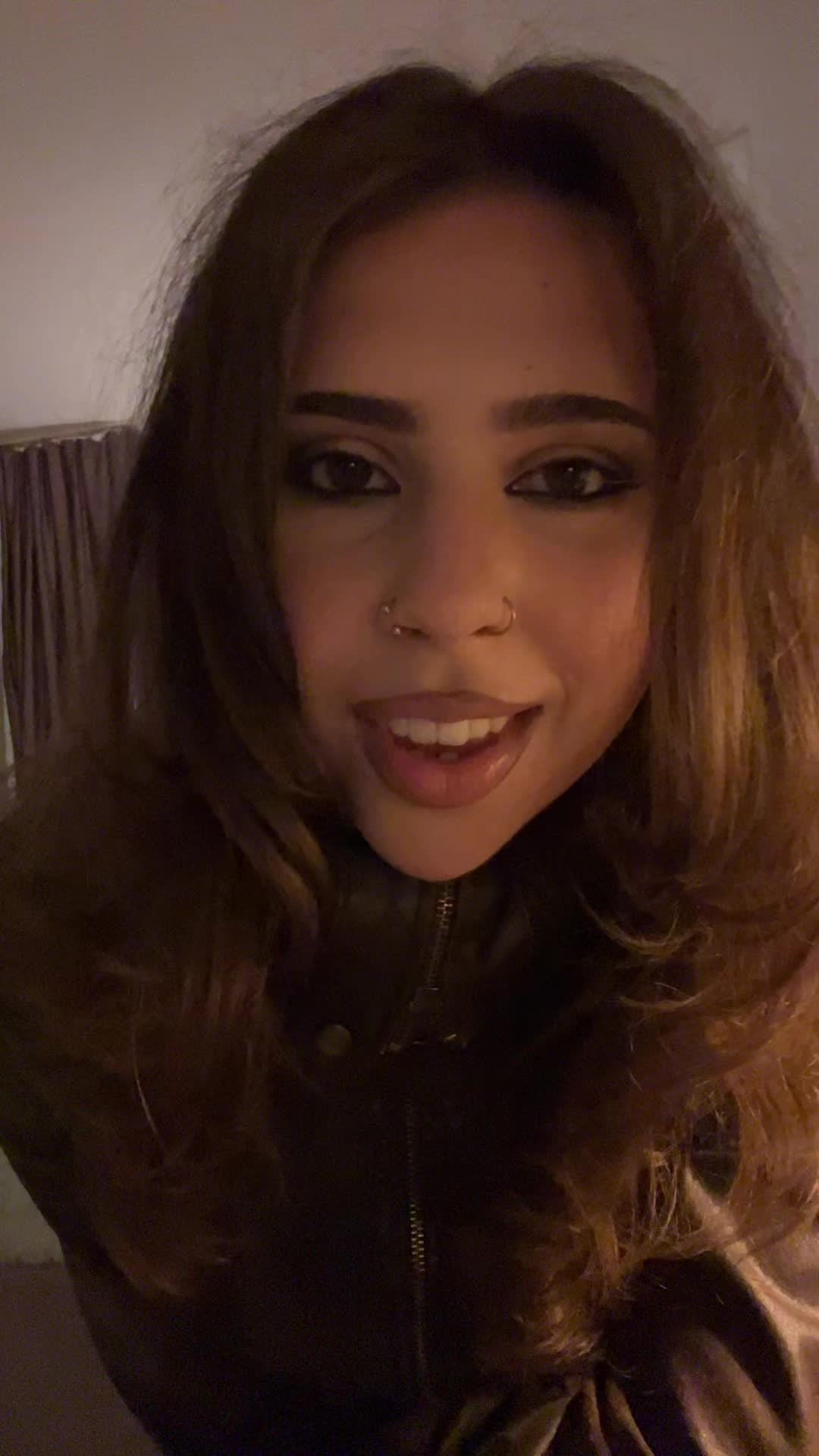 @Ameliamakaruk_