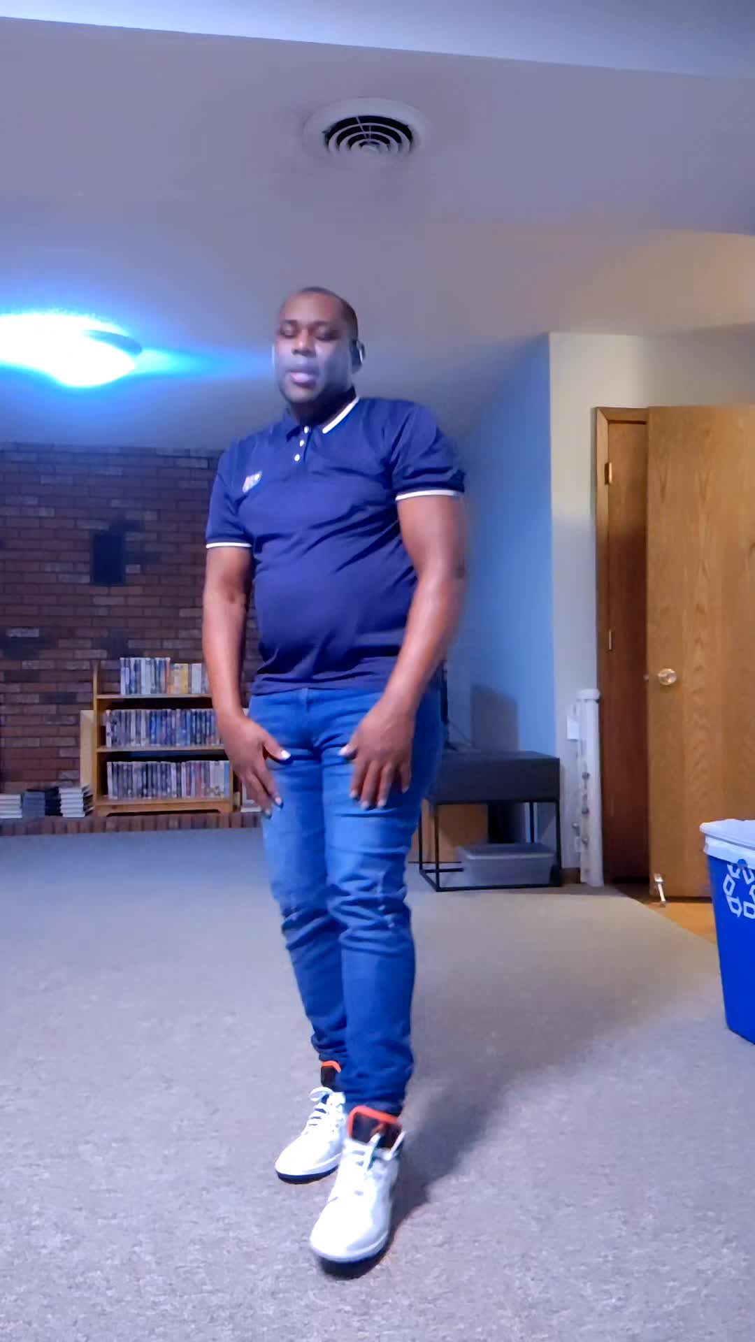 @konvict842