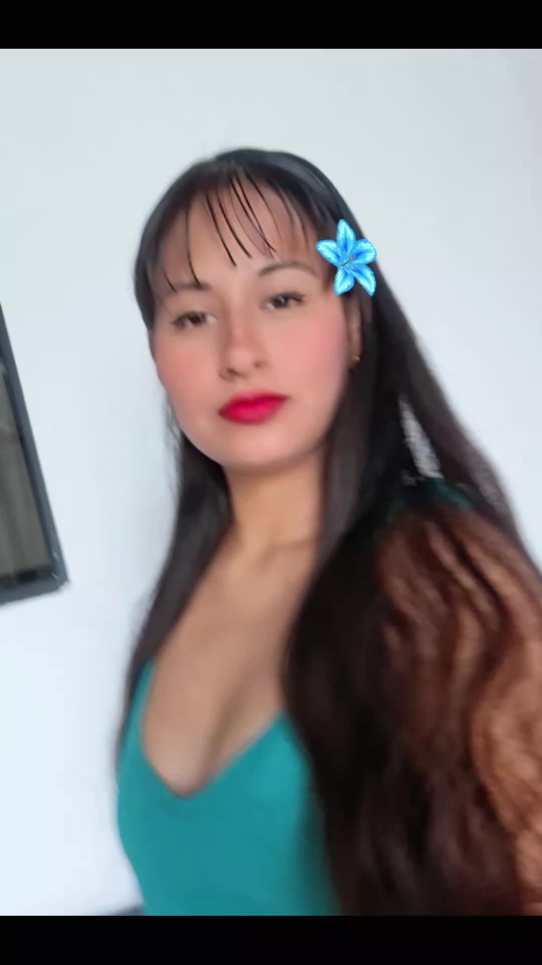 @🦋A'naly Chuquihuanga🥰🍒😘