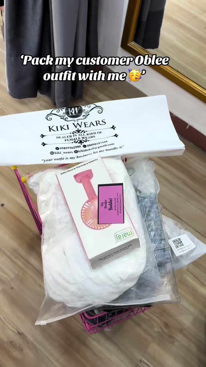 @Kiki  wears 👗👠👙