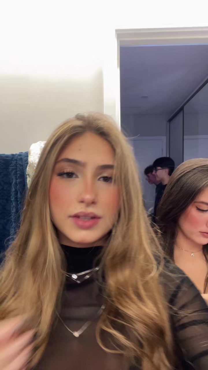 @closedaalicia