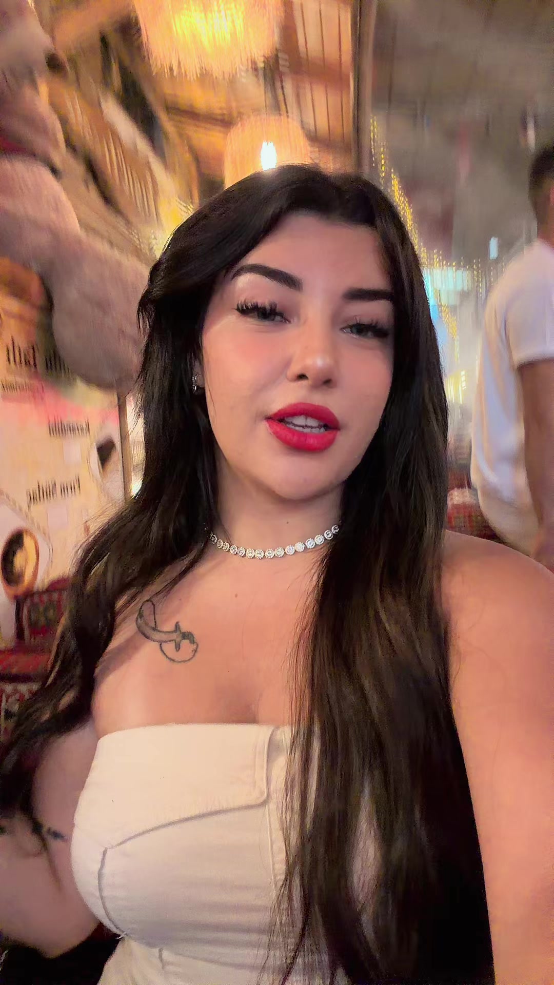 @GÖZDE AKGÜN