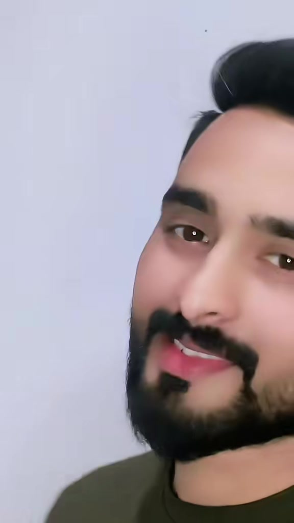 @raazrasiq
