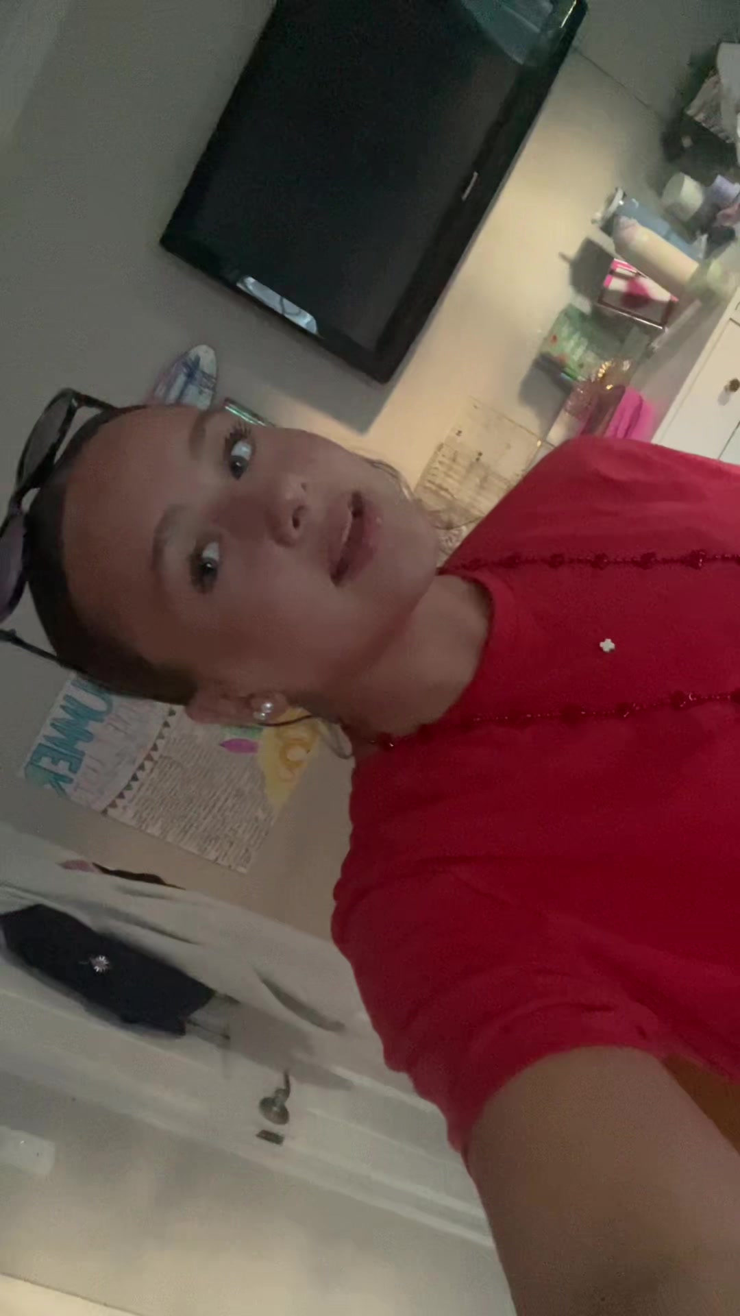 @CLAIRE ๐ฆ๐๐ฉต๐๐