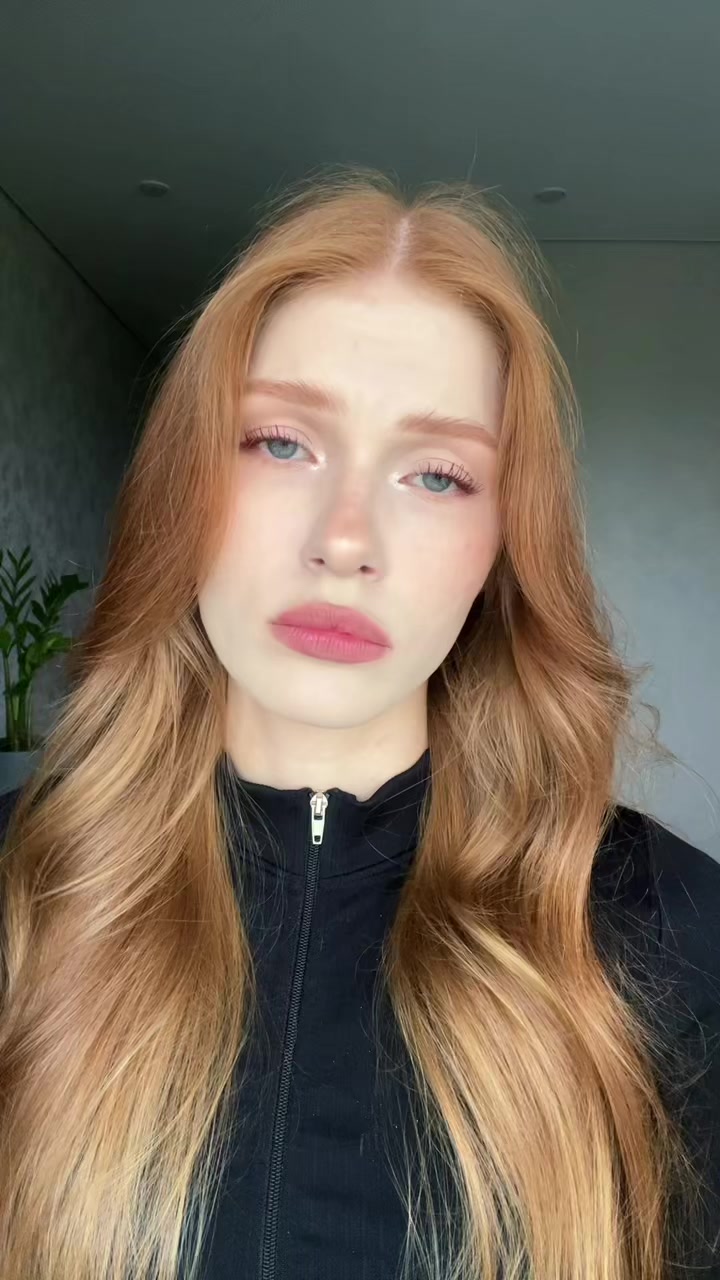 @дурашка буся 𖣂